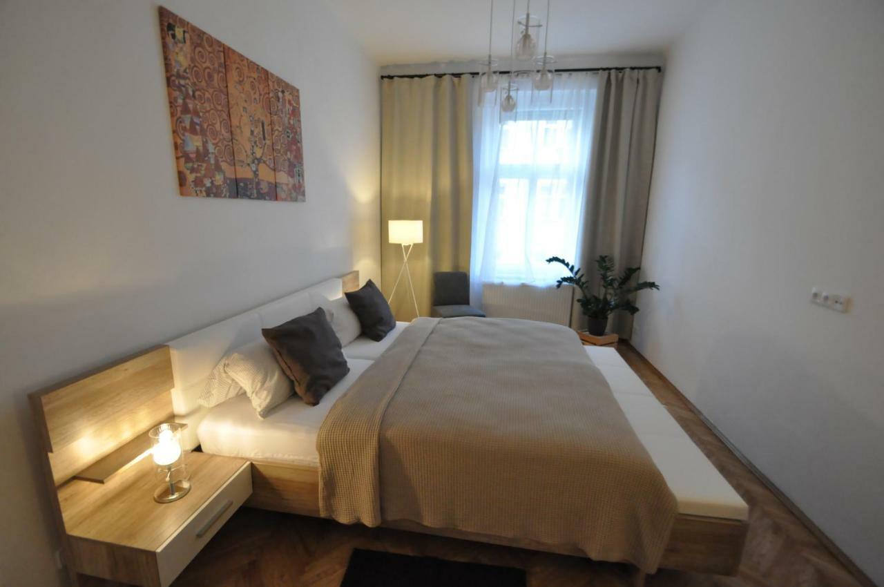 Jirina Appartments Prag Dış mekan fotoğraf